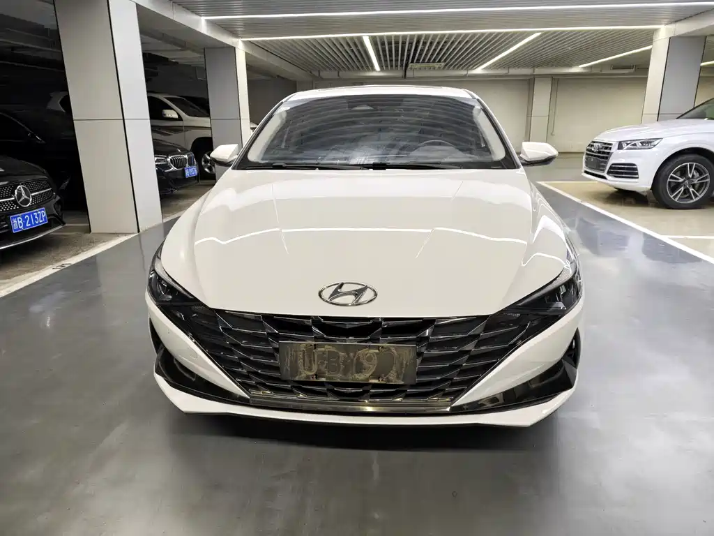 Hyundai Elantra — миниатюра 2