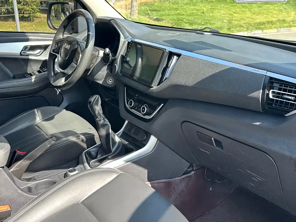 Isuzu RE-MAX Ruimai — миниатюра 7
