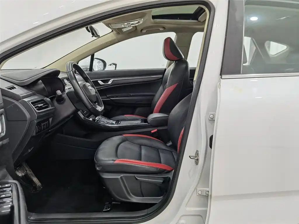 GEELY AUTOMOBILE EMGRAND GS