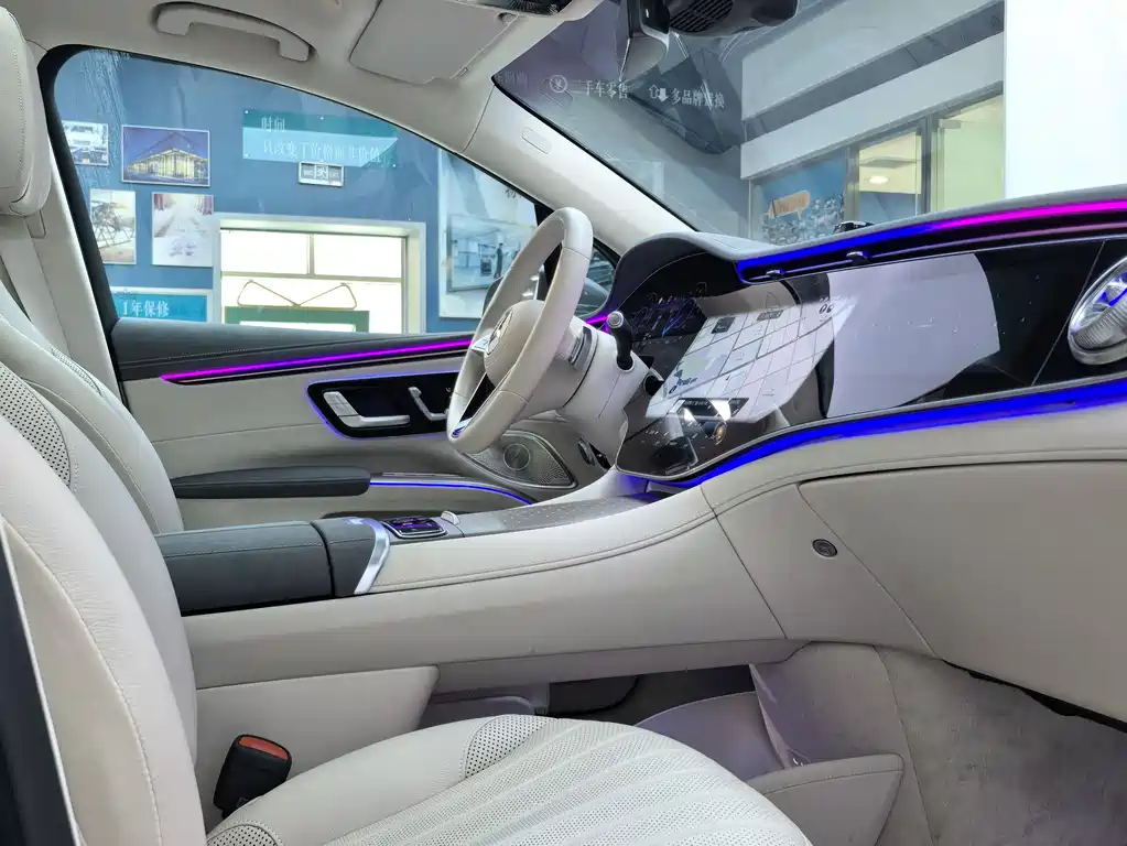 MERCEDES-BENZ EQS SUV