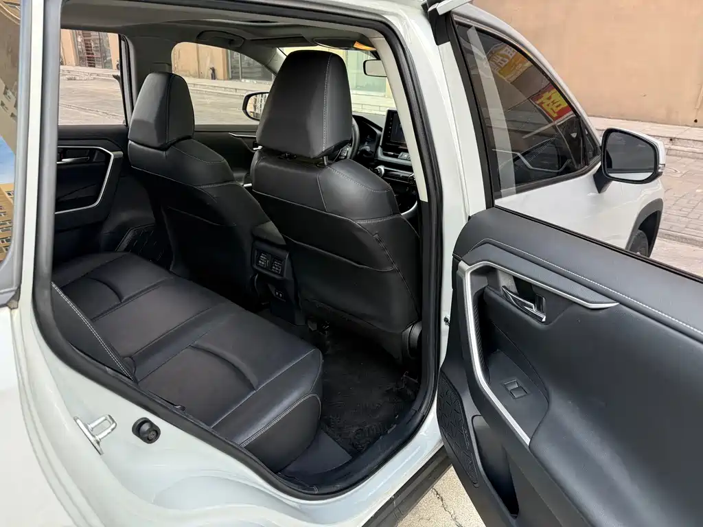 TOYOTA RAV4 RONGFANG