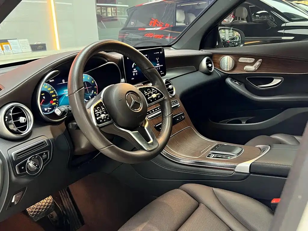 Mercedes-Benz GLC 2021 GLC 300 L 4MATIC Luxury