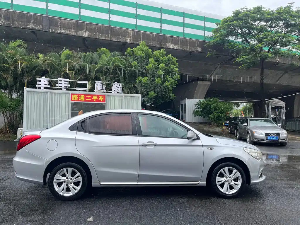 GAC Motor Trumpchi GA3S — миниатюра 4