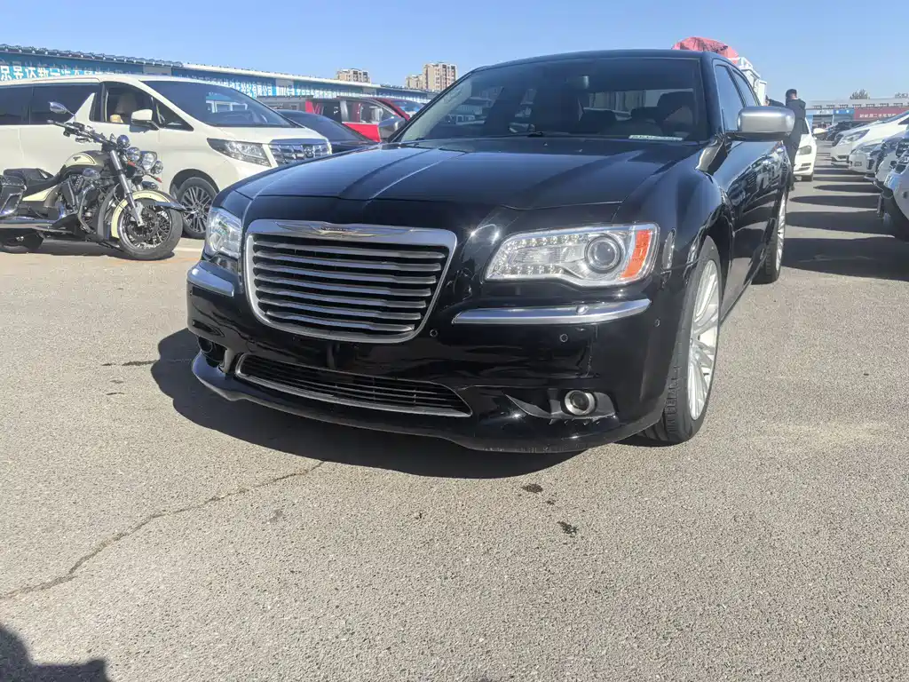 Chrysler 300C — миниатюра 4
