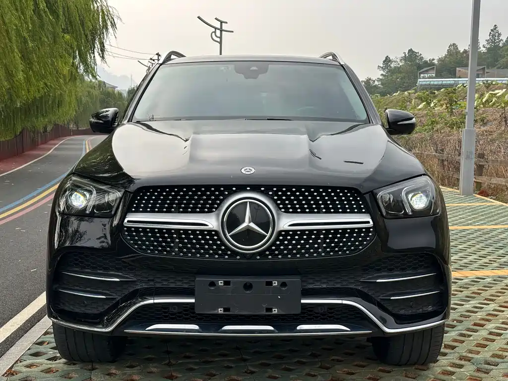 Mercedes-Benz GLE (Import) — миниатюра 2