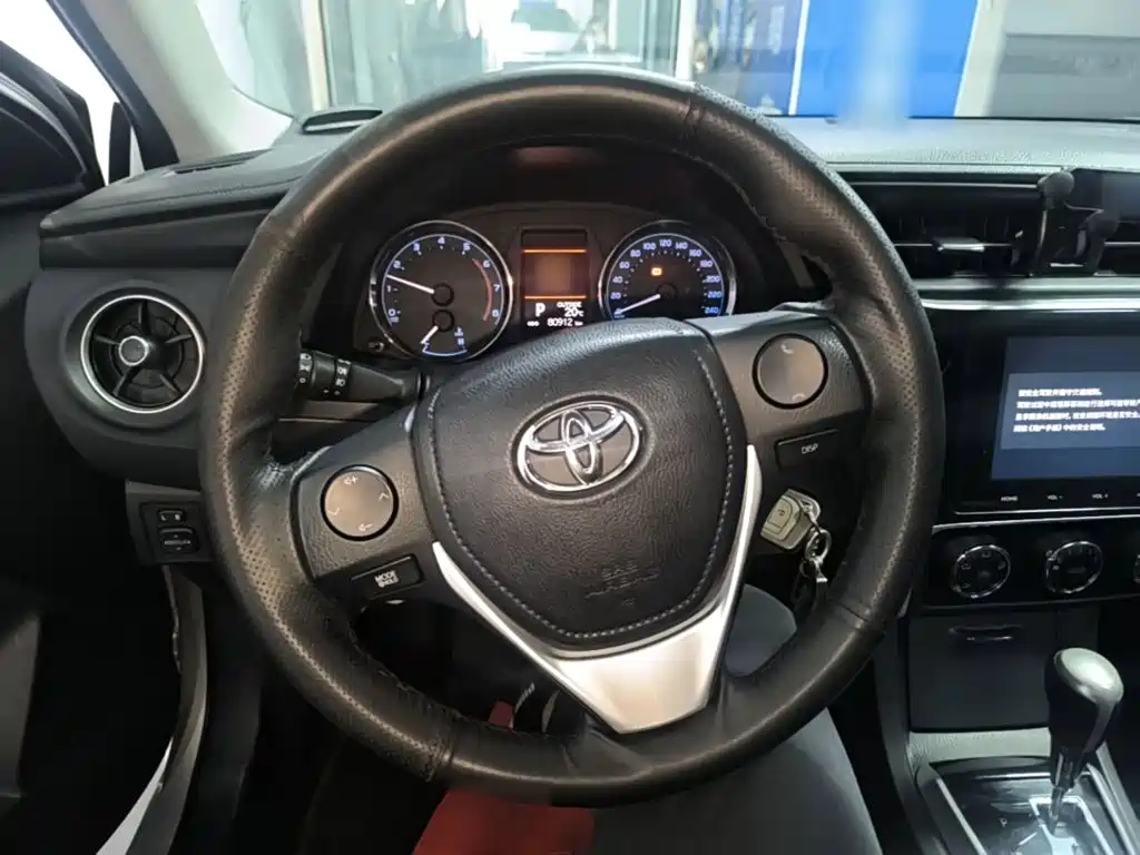 Toyota Corolla — миниатюра 11