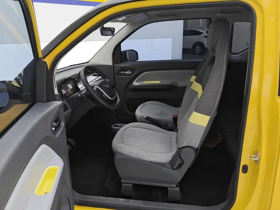 Wuling MINIEV — миниатюра 9