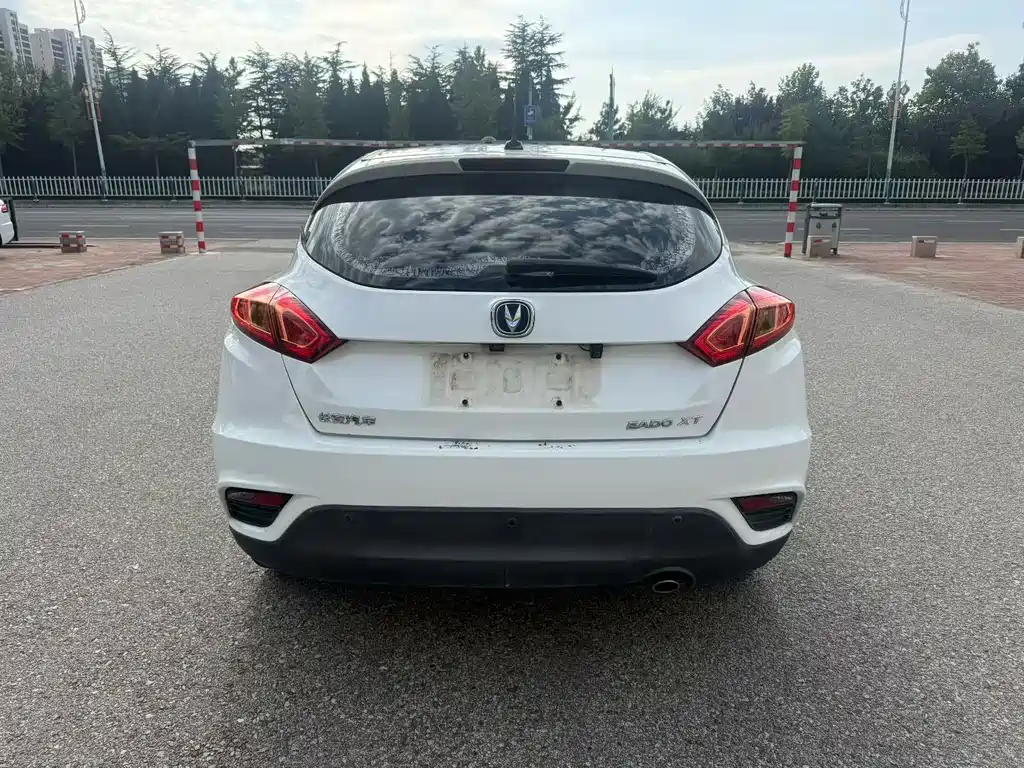 Changan Eado XT — миниатюра 5