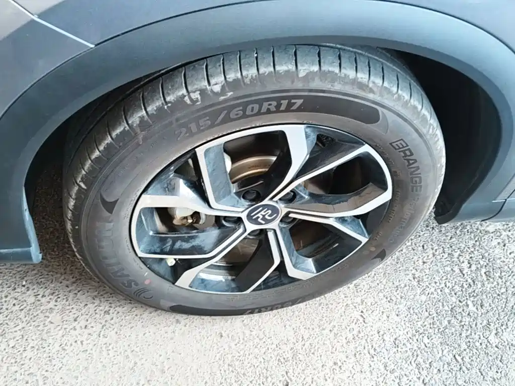 BYD Yuan Plus — миниатюра 23