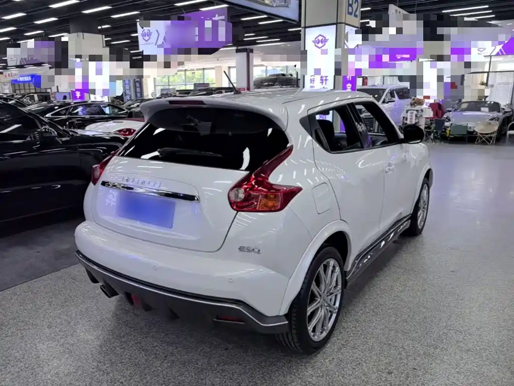 Infiniti ESQ — миниатюра 7
