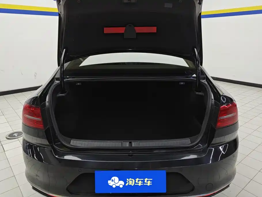 Volkswagen Magotan — миниатюра 4