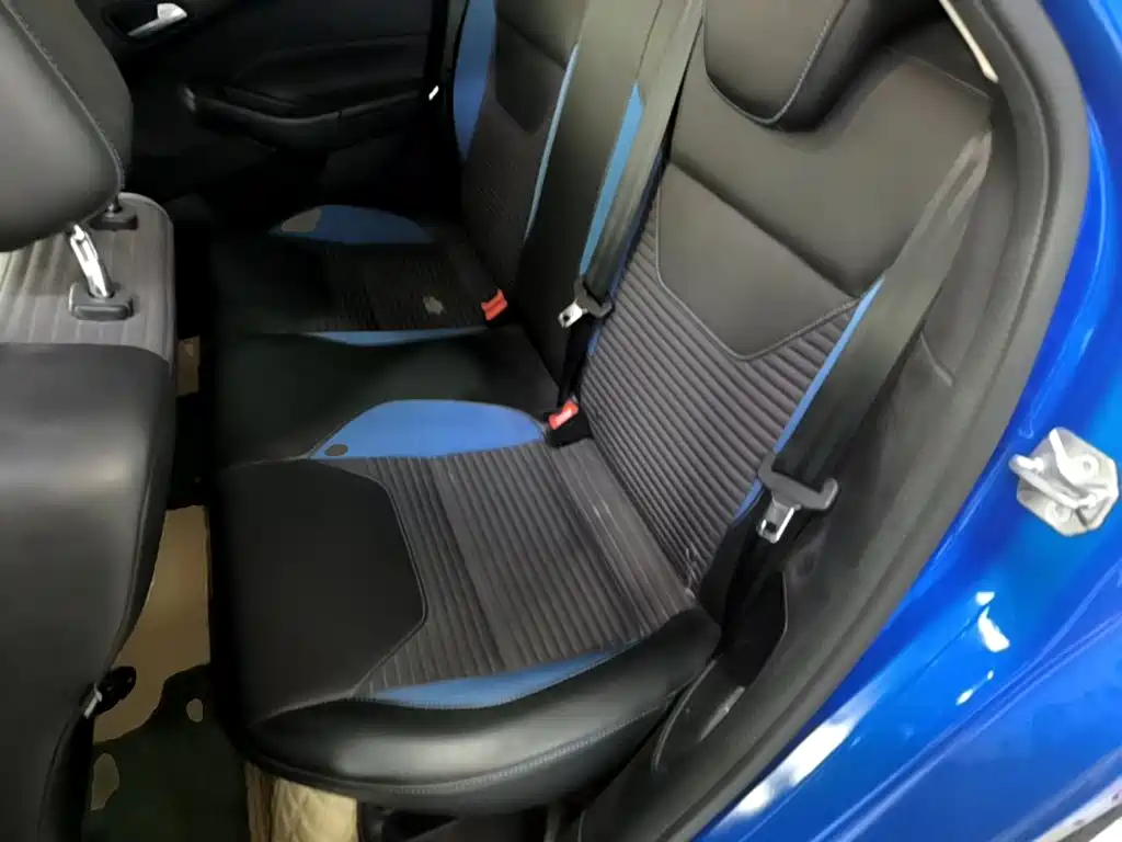 Ford Focus — миниатюра 17