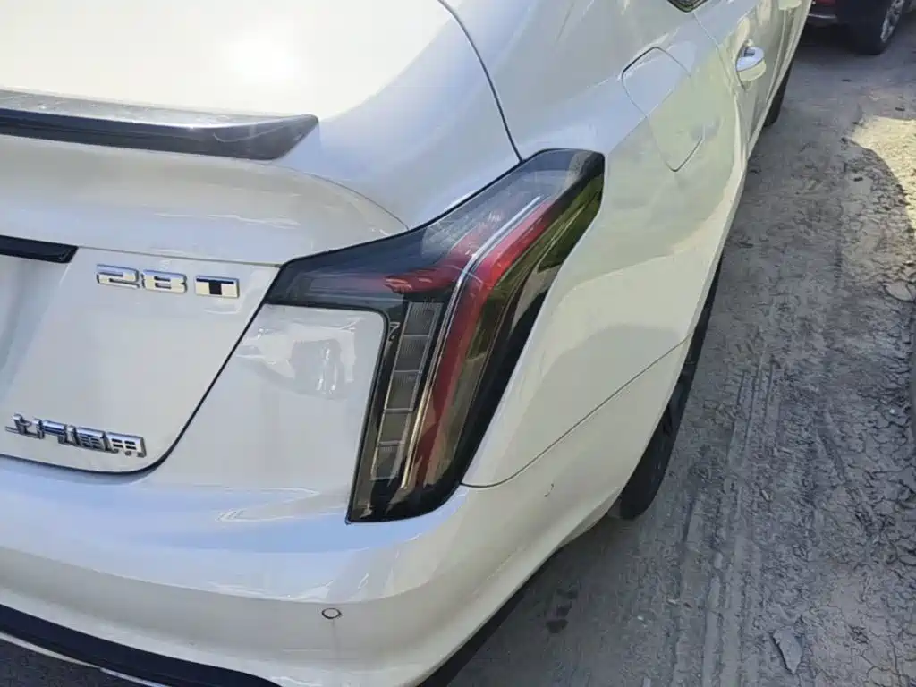 Cadillac CT5 — миниатюра 8