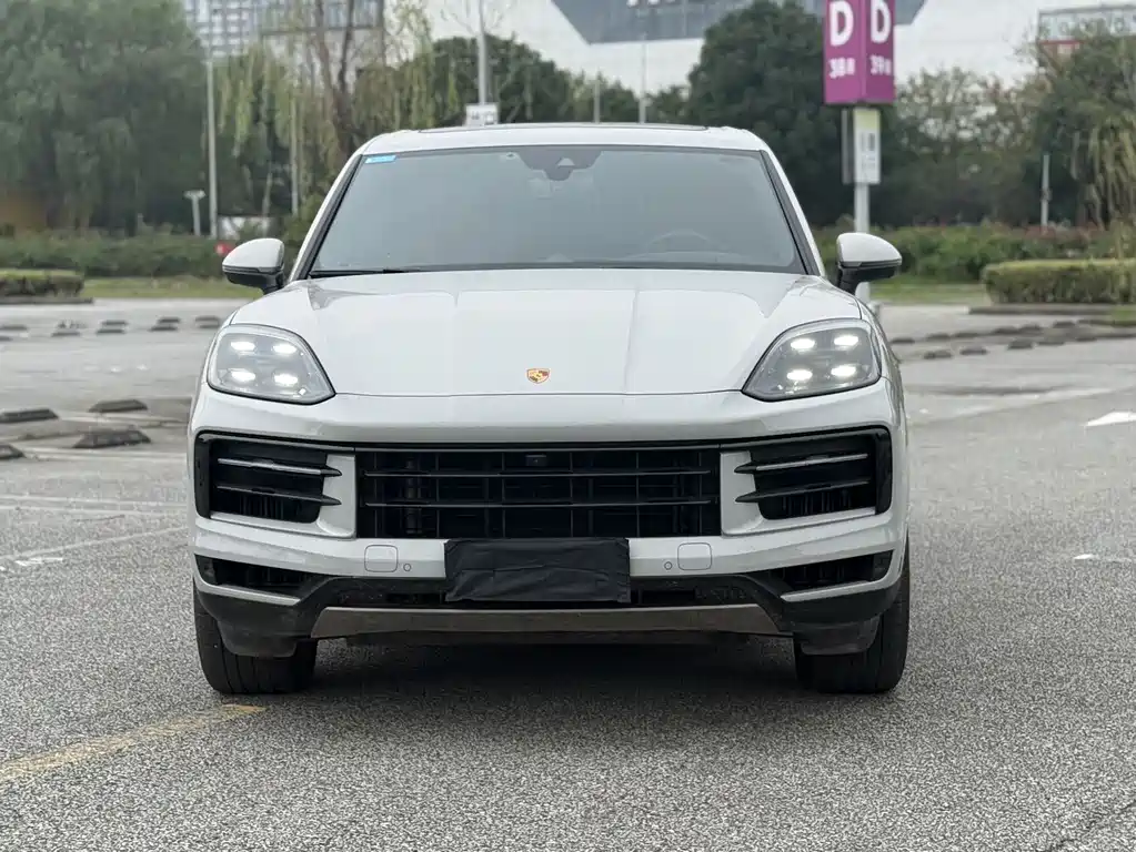Porsche Cayenne — миниатюра 3