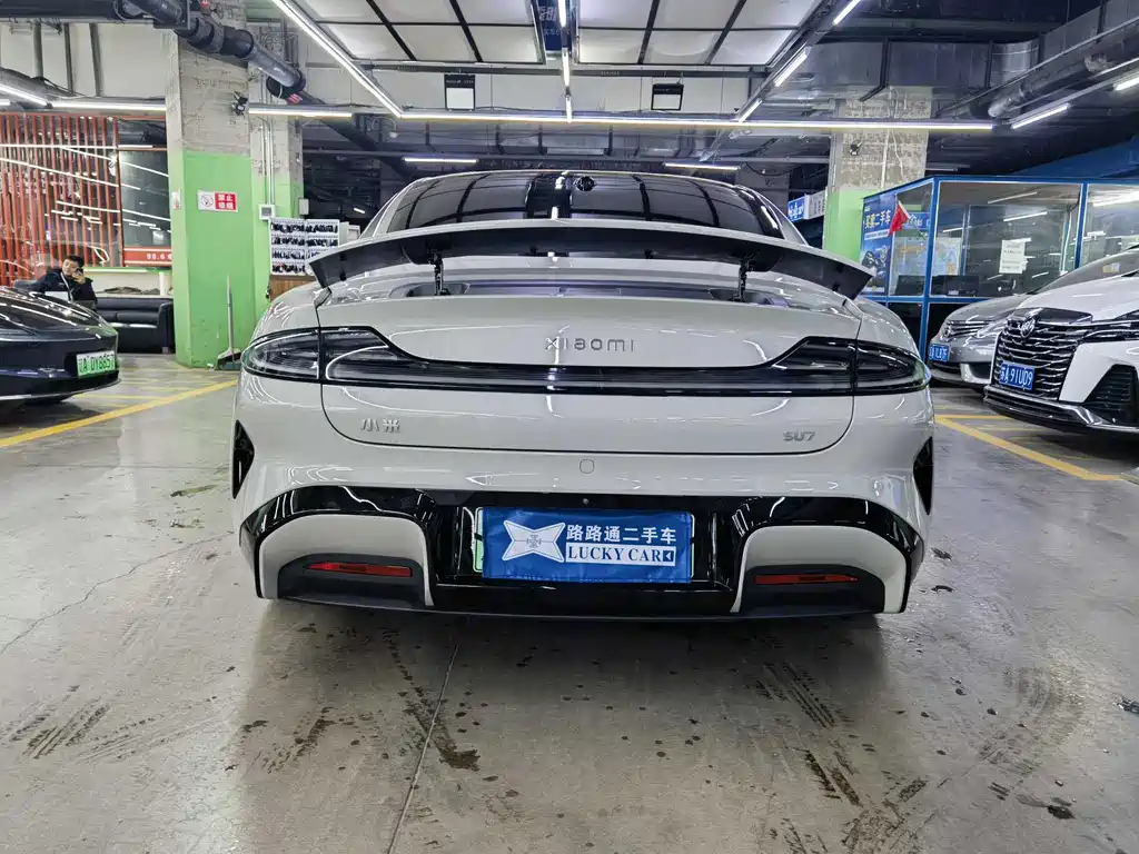 XIAOMI CAR XIAOMI SU7