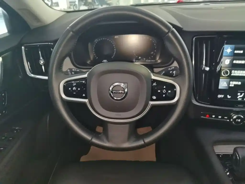 Volvo V90 — миниатюра 11