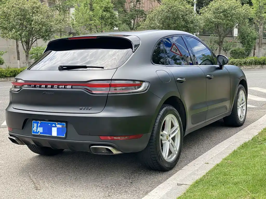 Porsche Macan — миниатюра 7