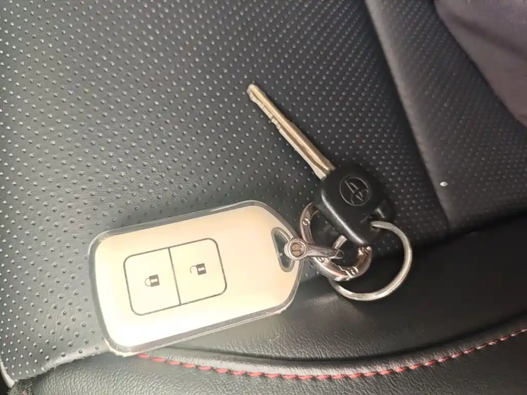 Toyota Yaris L — миниатюра 9