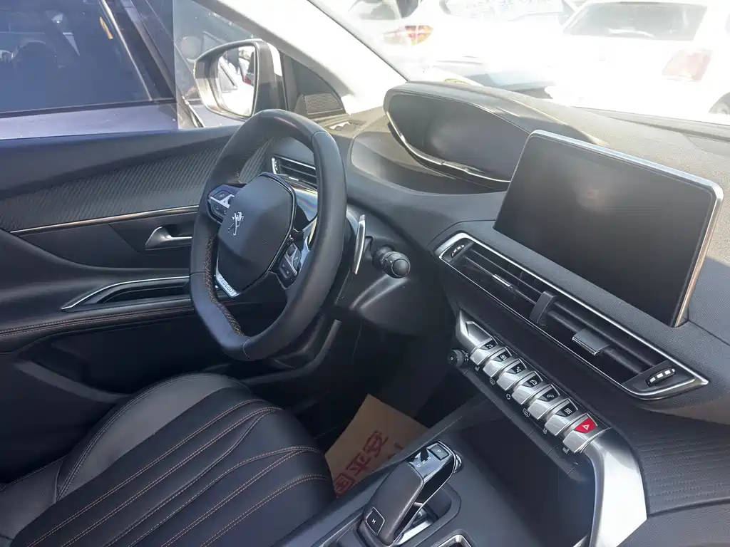 Peugeot 4008 — миниатюра 6