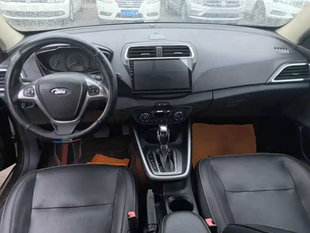 Ford Escort — миниатюра 10