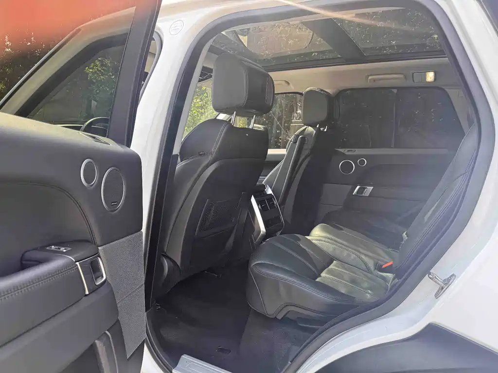 Land Rover Sport — миниатюра 13