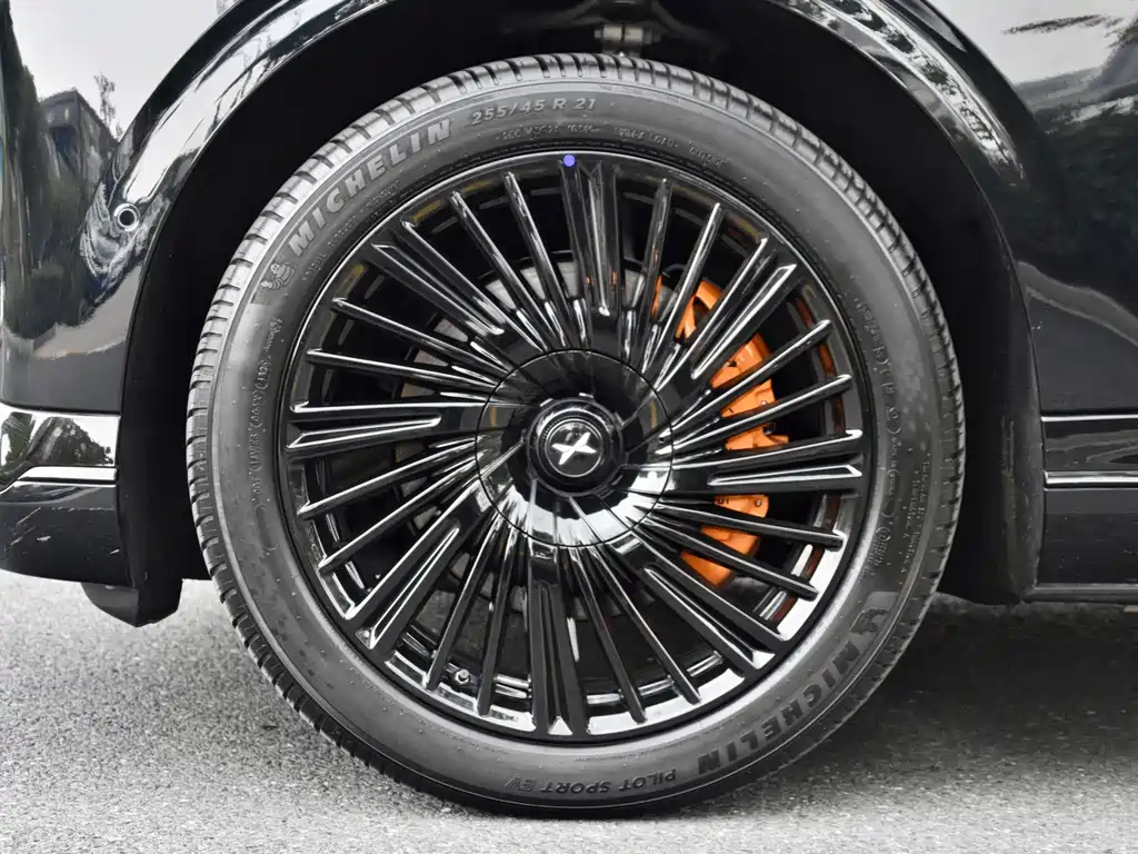 XPeng G9 — миниатюра 7