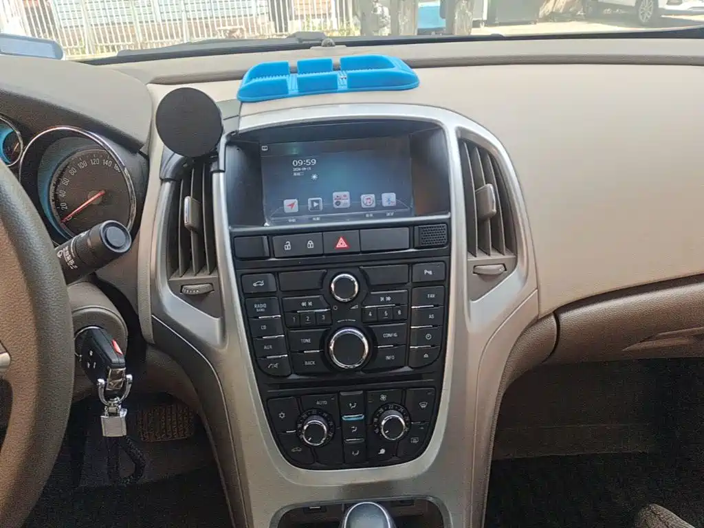 Buick Excelle — миниатюра 13
