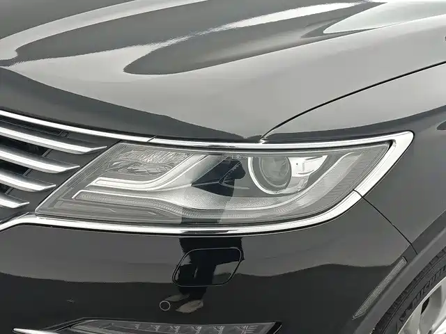 Lincoln MKC — миниатюра 14