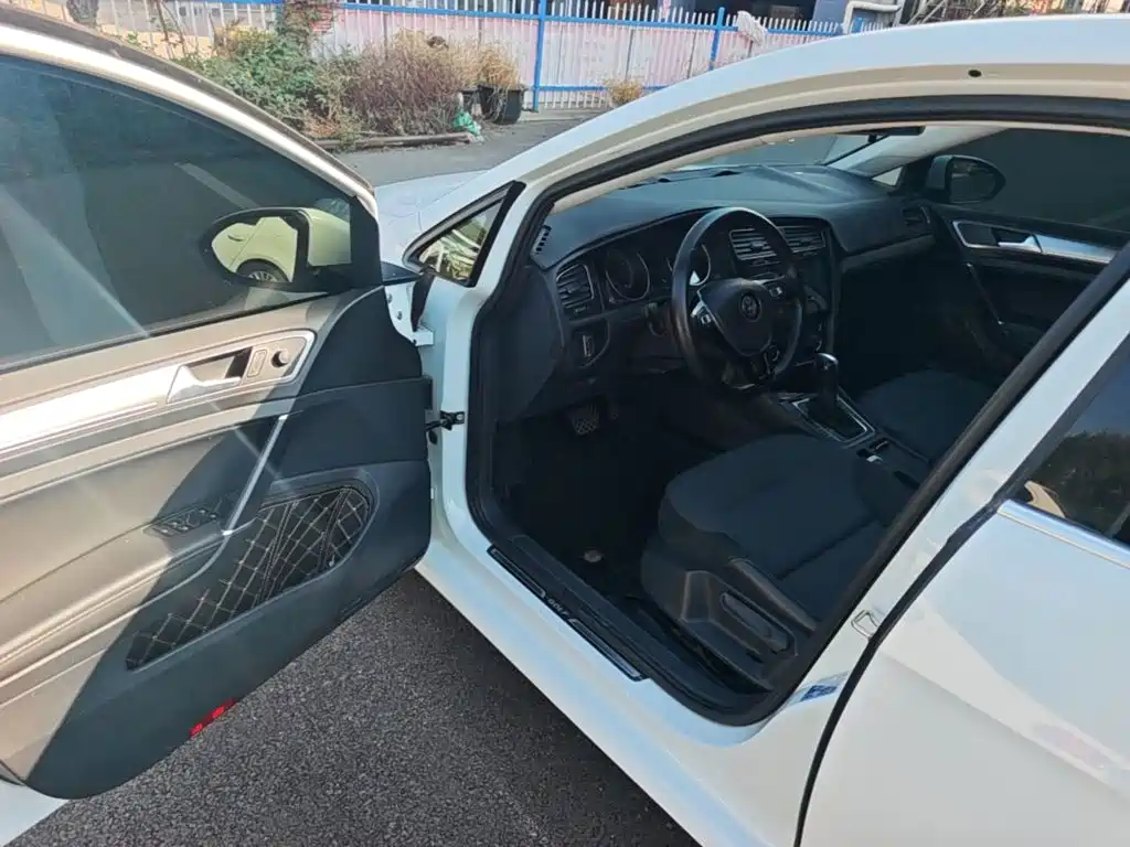 Volkswagen Golf — миниатюра 16
