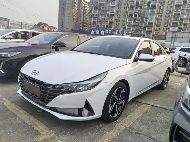 hyundai elantra