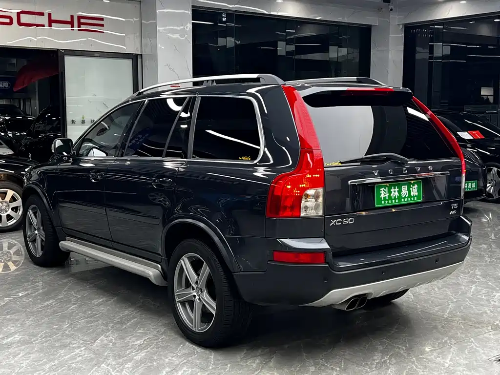 Volvo XC90 — миниатюра 6