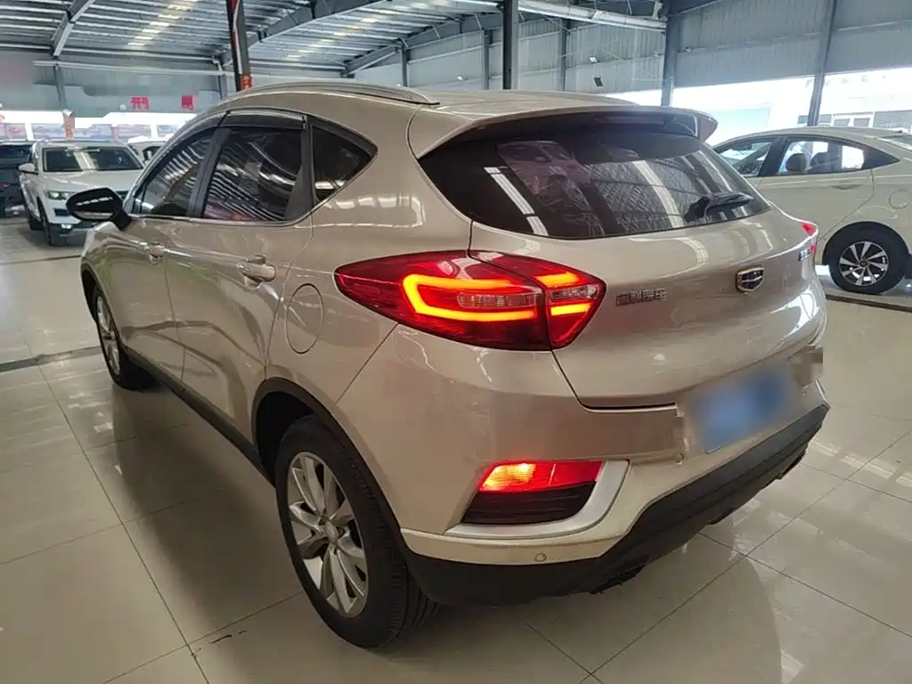 Geely Emgrand GS — миниатюра 5