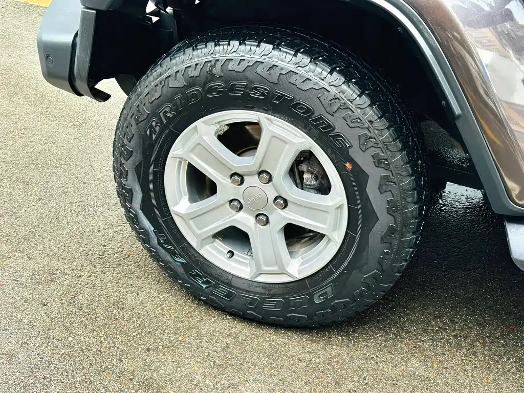 Jeep Wrangler — миниатюра 15
