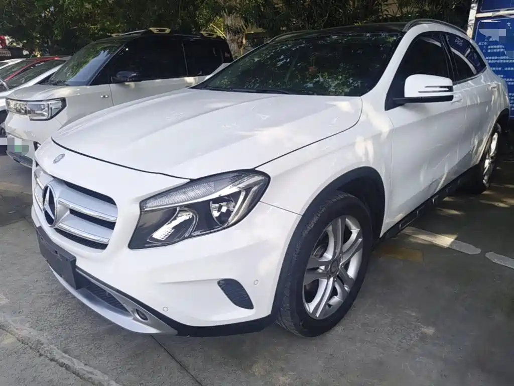Mercedes-Benz GLA 2015