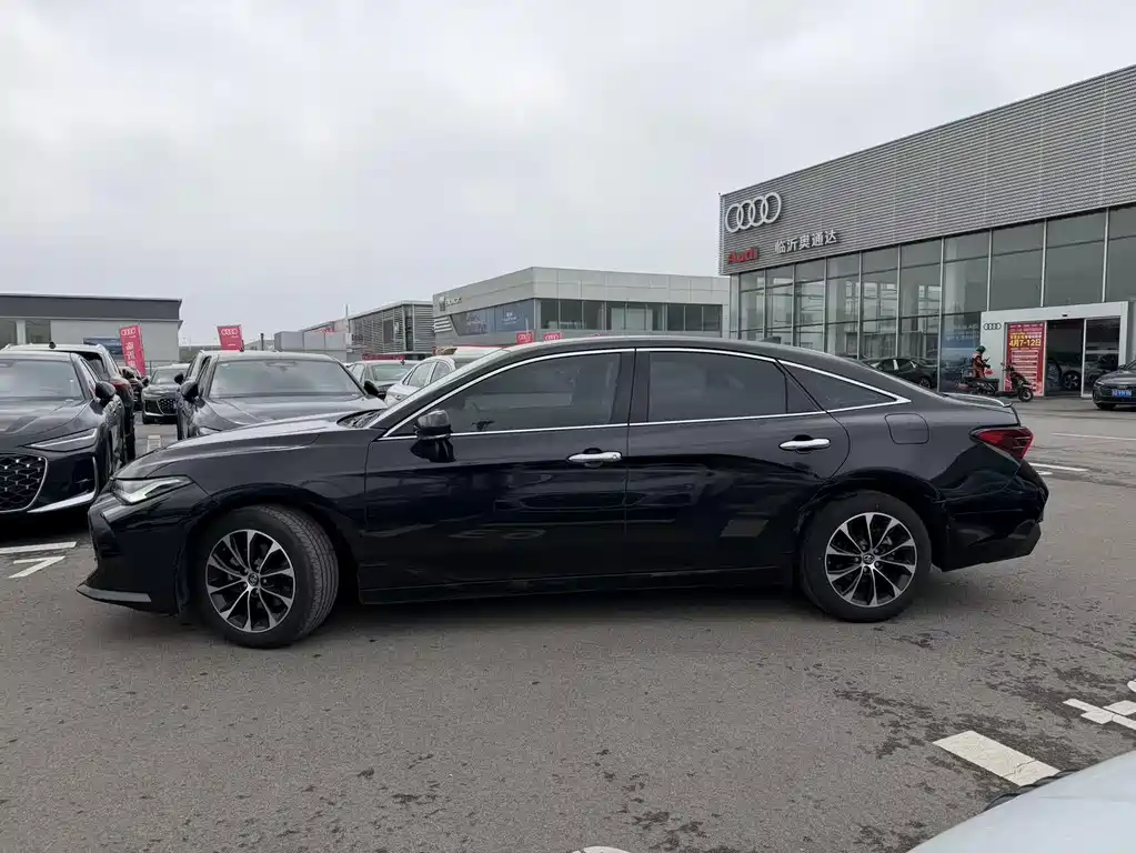 Toyota Avalon 2023 2.5L Luxury