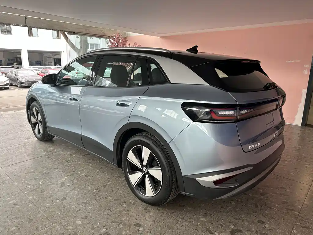 VOLKSWAGEN ID.4 X