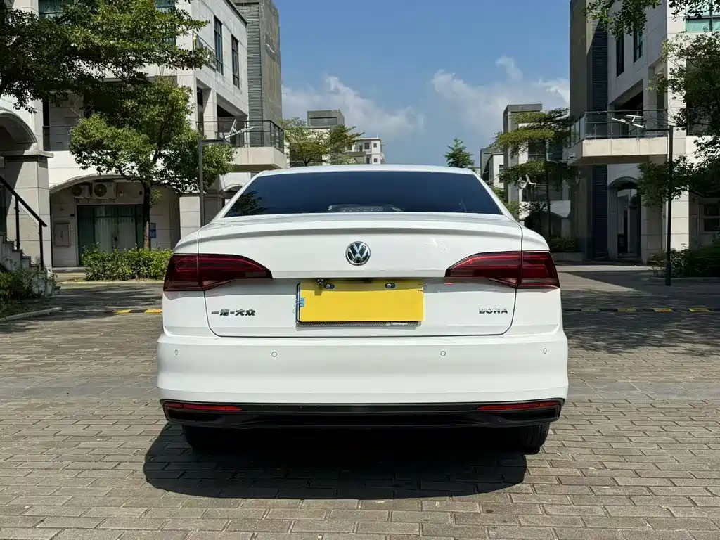 Volkswagen Bora — миниатюра 8
