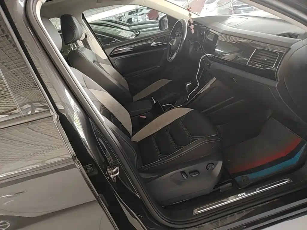 Volkswagen Tayron GTE — миниатюра 25