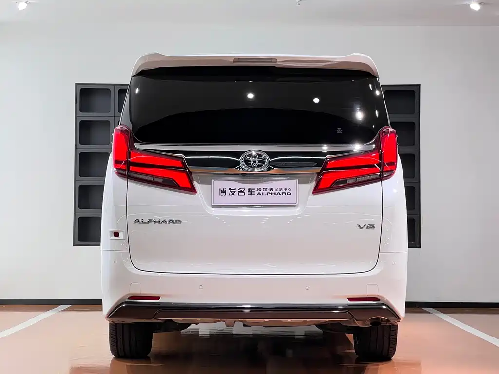 Toyota Alphard 2018 3.5L Luxury