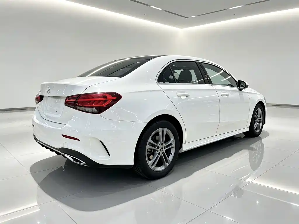 Mercedes-Benz A-Class — миниатюра 4