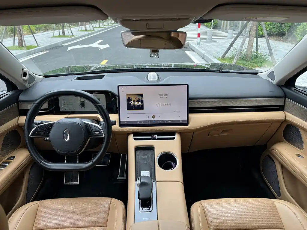 AITO Wenjie AITO M5 — миниатюра 6