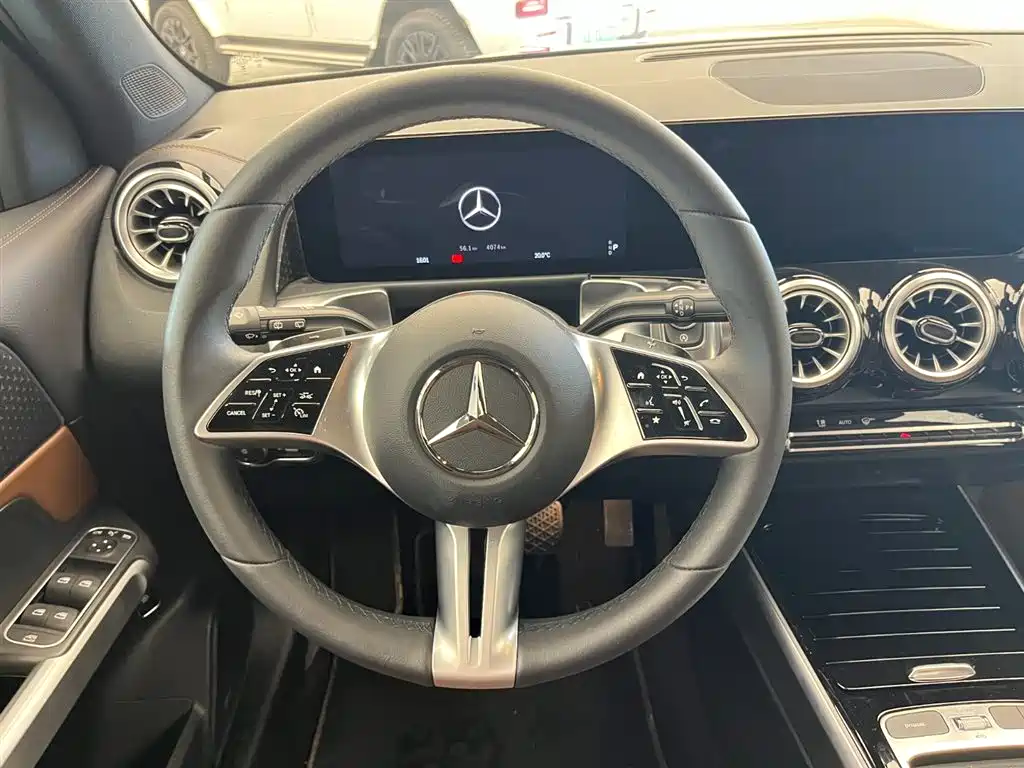 Mercedes-Benz GLB 2025 GLB 220 Fashion