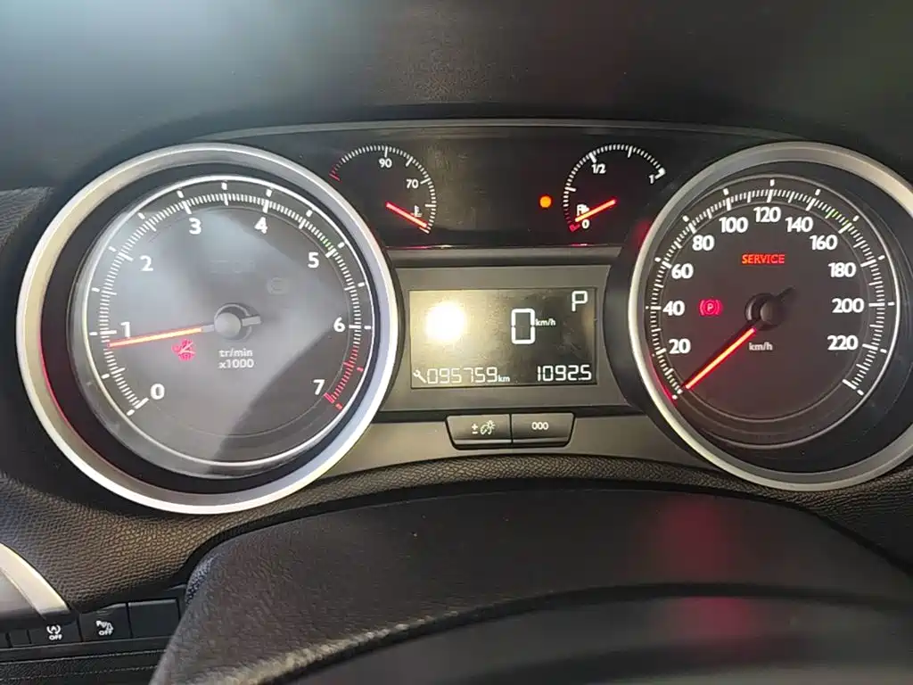 Peugeot 408 — миниатюра 12