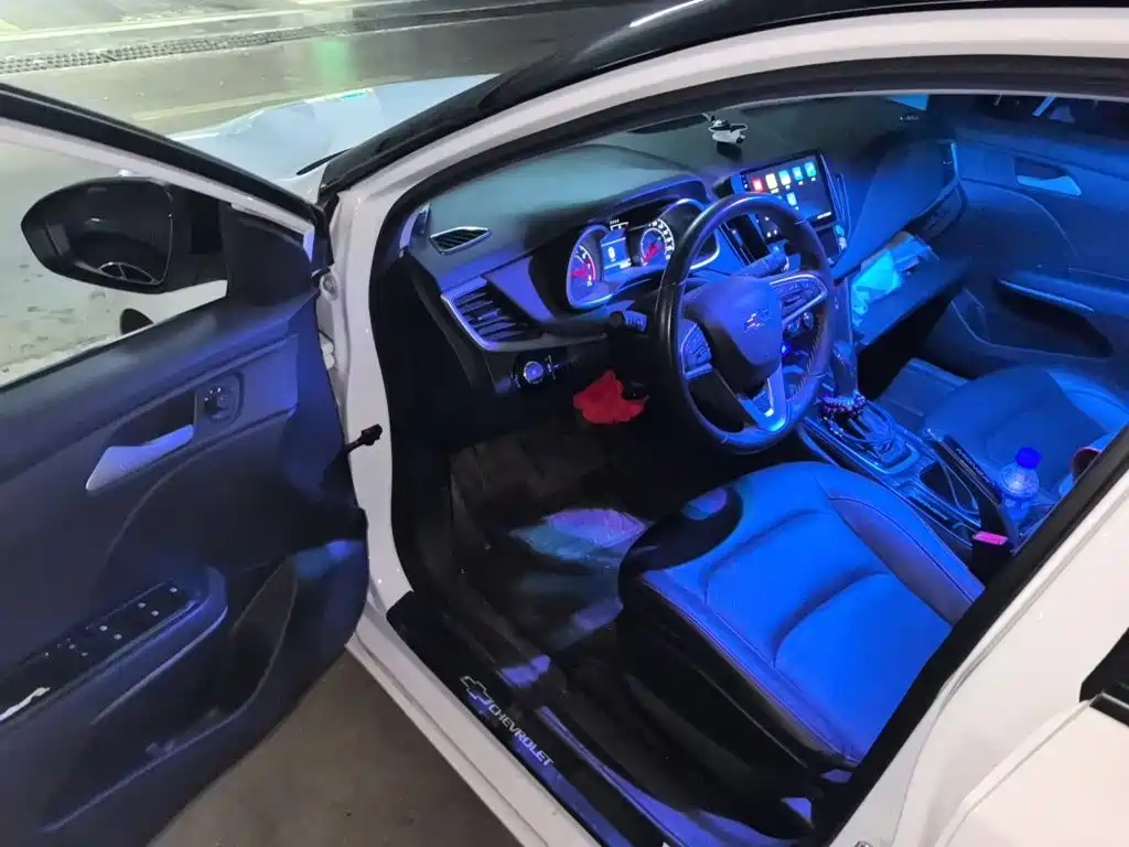 Chevrolet Monza — миниатюра 17