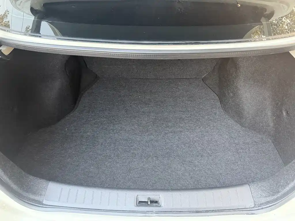 Nissan Sylphy — миниатюра 15