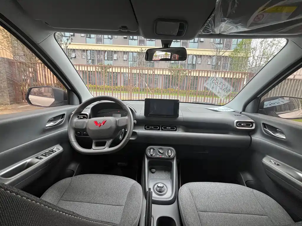 Wuling Hongguang EV — миниатюра 12