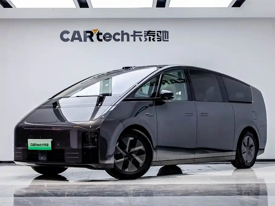 Li Auto Li MEGA 2025