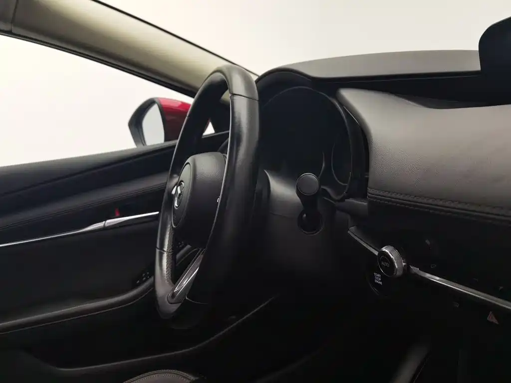 Mazda 3 Axela — миниатюра 22