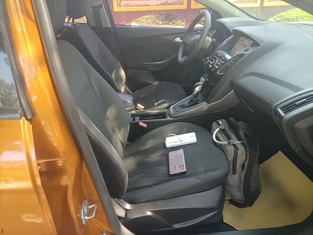 Ford Focus — миниатюра 25