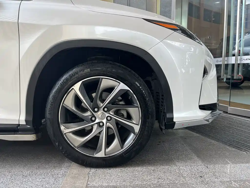 Lexus RX — миниатюра 7